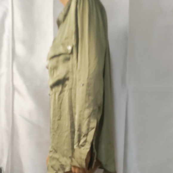 DKNY Sage Green Casual Shirt‎ - Picture 7 of 11